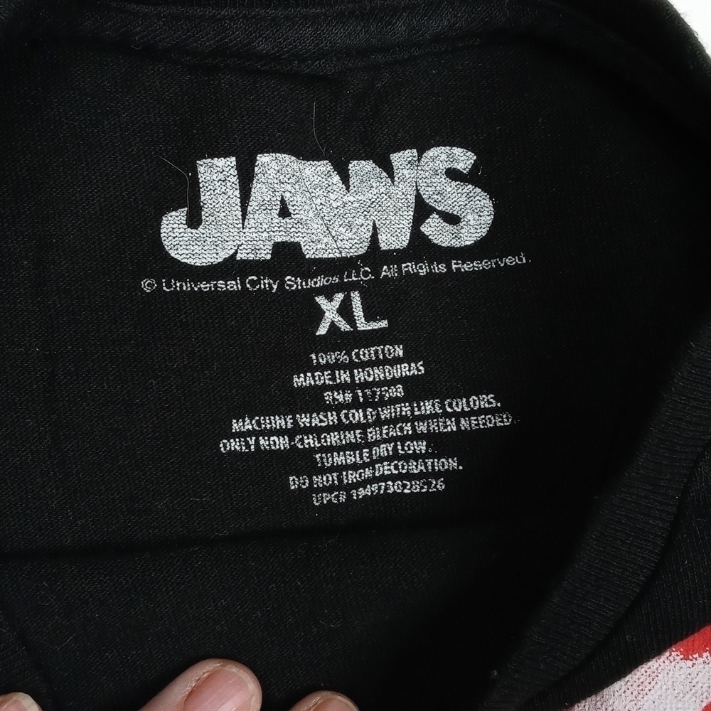 Jaws Universal Studios men s XL t-shirt - Picture 3 of 8